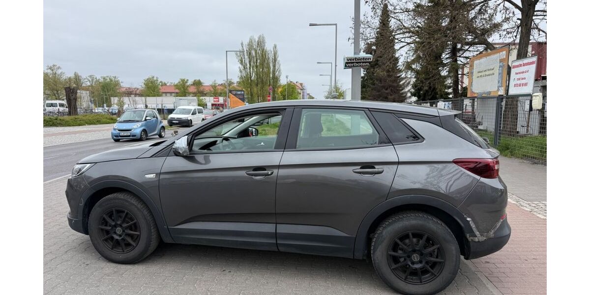 Opel Grandland (X) 150.215 km 7.400 &euro; Berlin (Spandau) 13587