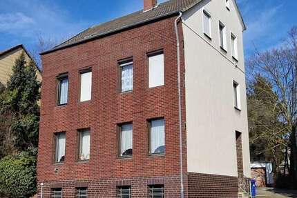 Haus zum Kaufen in Schöningen 105.000 € 260 m² 9 zimmer