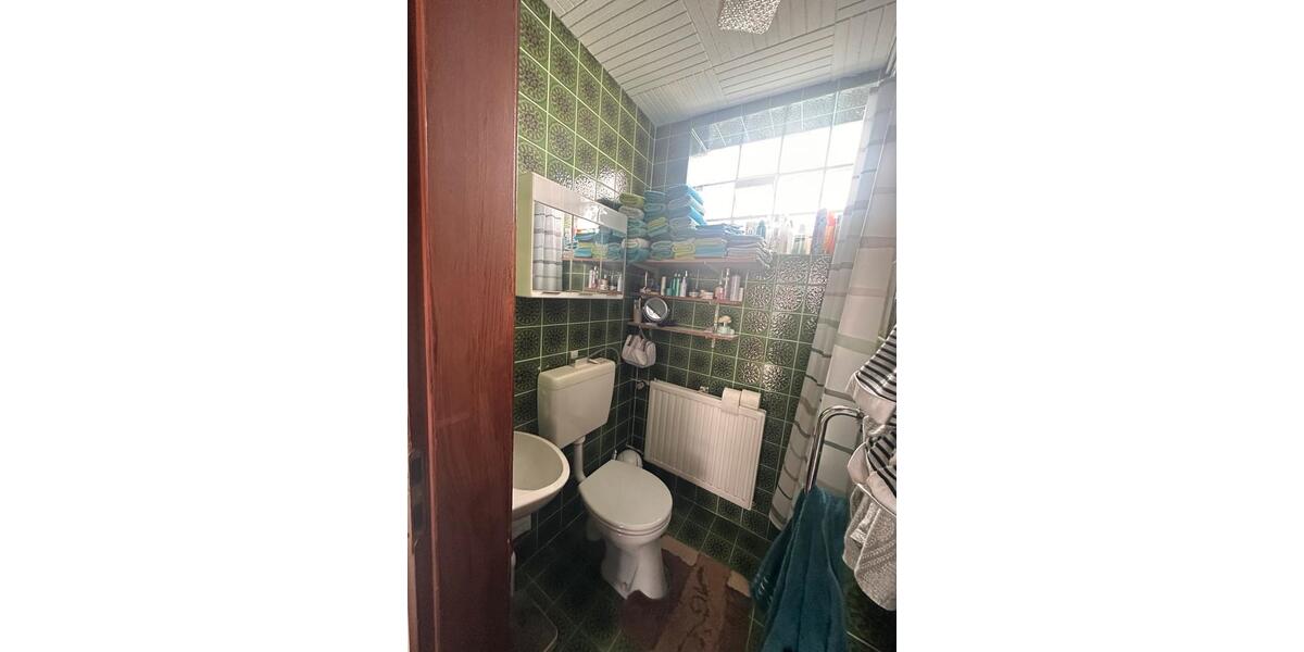 Einfamilienhaus Hermersberg - 11 Zimmer, 180 m&sup2;, 160.000&euro; | Angebot:27156388