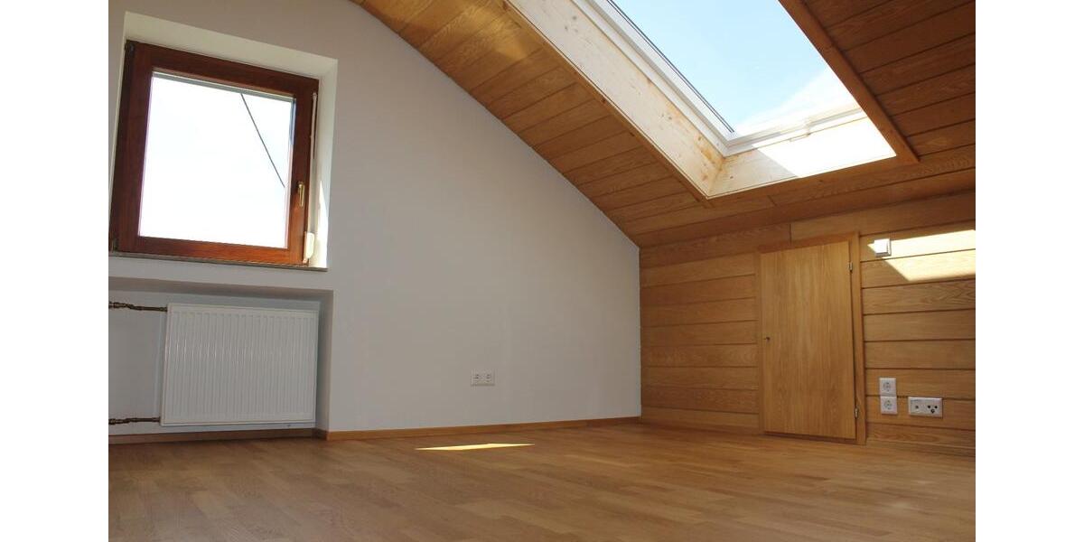 Doppelhaushälfte Balingen - 4.5 Zimmer, 130 m&sup2;, 1.490&euro; | Angebot:25852728