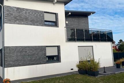 Wohnung Laatzen - 3 Zimmer, 120 m&sup2;, 1.750&euro; | Angebot:26125207