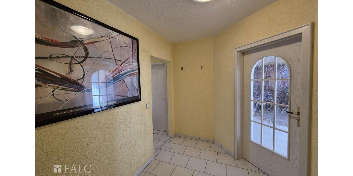 Erdgeschoßwohnung Königs Wusterhausen - 4 Zimmer, 93 m&sup2;, 1.767&euro; | Angebot:26003510