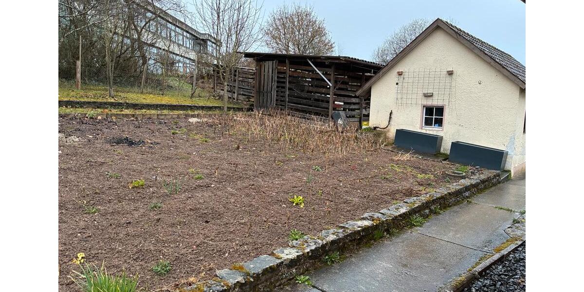 Einfamilienhaus Calw - 8 Zimmer, 126 m&sup2;, 485.000&euro; | Angebot:25606768