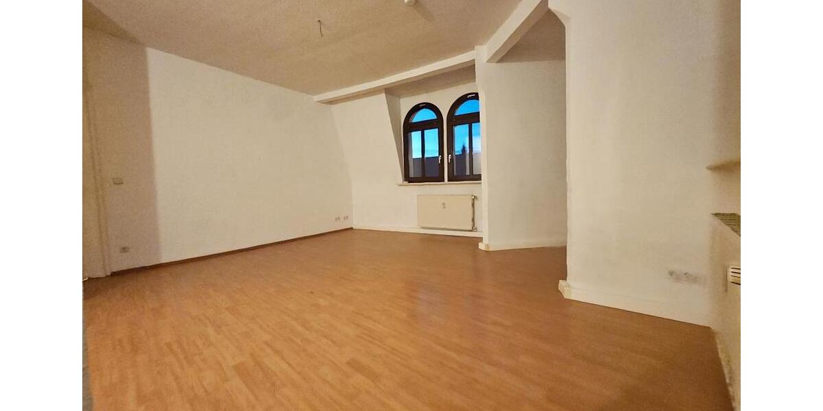 Dachgeschoßwohnung Altenburg - 2 Zimmer, 67 m&sup2;, 370&euro; | Angebot:24441333
