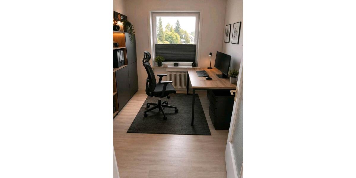 Etagenwohnung Sachsenheim - 5.5 Zimmer, 147 m&sup2;, 1.470&euro; | Angebot:26607087