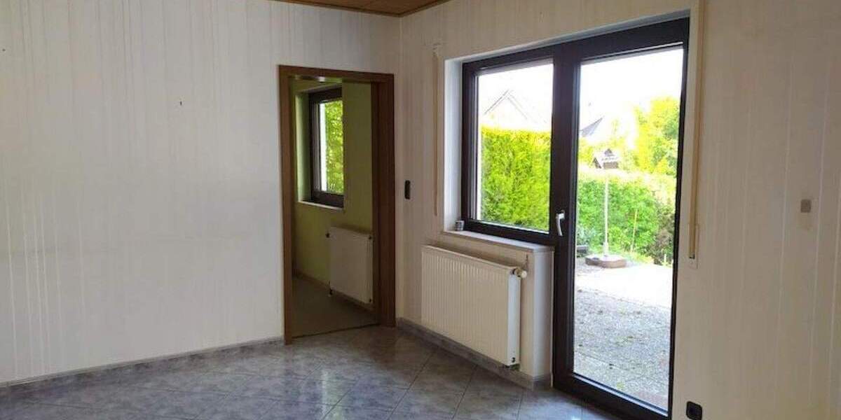 689.000,- für 200 qm Haus mit Potential für zwei Wohneinheiten oder für Selbständigkeit (z.B. Büro) 5 zimmer