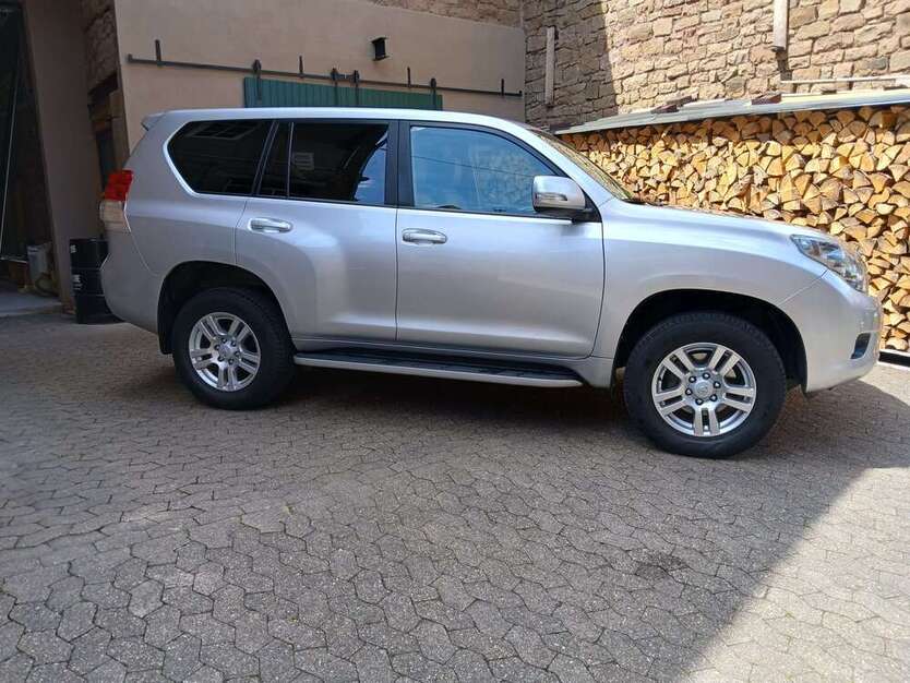 Land Cruiser