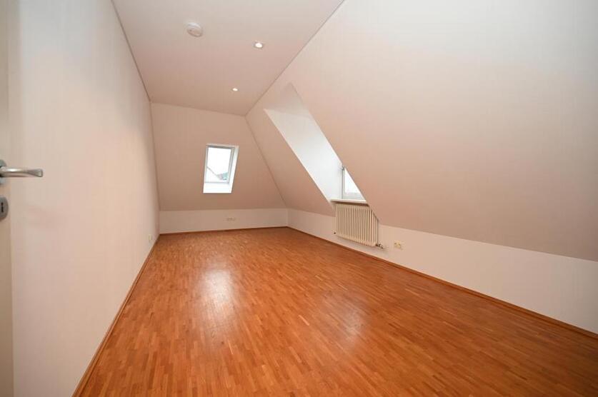 Besondere Architekten-Wohnung nahe der Altstadt! Neumarkt