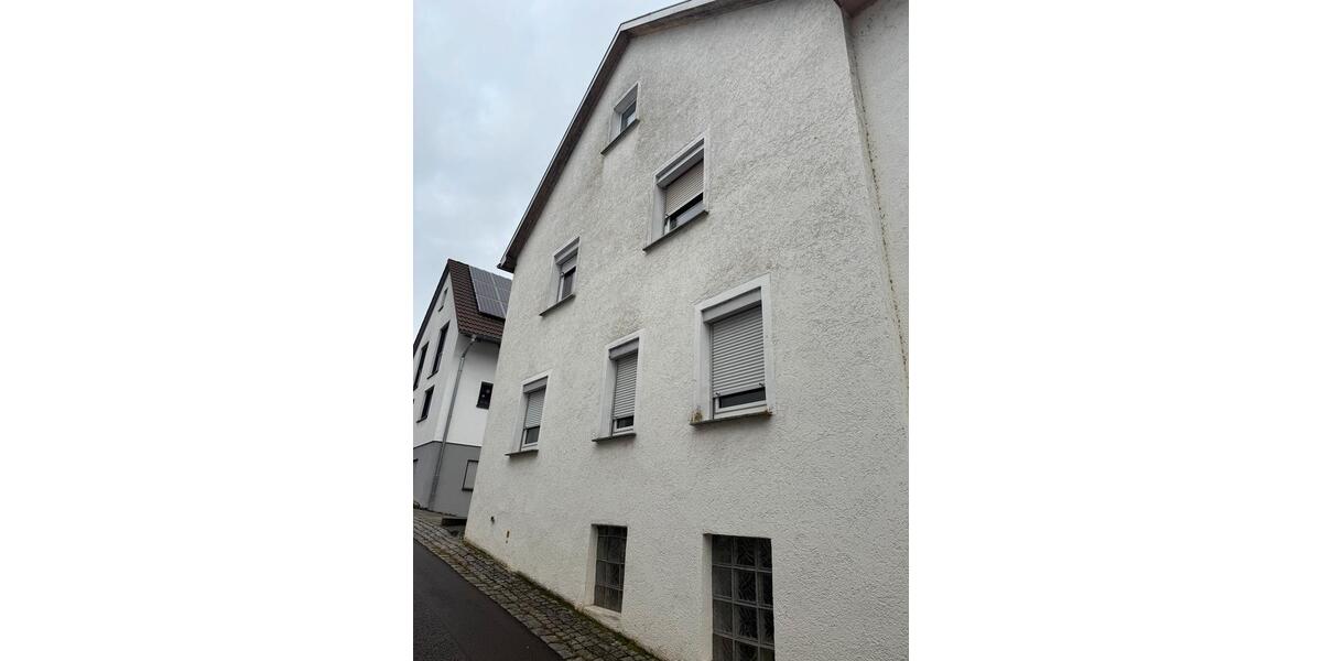 MehrfamilienhausMehrgenerationenhaus in MURR 11 zimmer