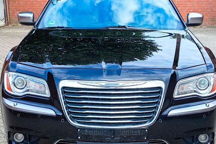 Chrysler 300C 142.000 km 13.500 &euro; Grevenbroich 41515