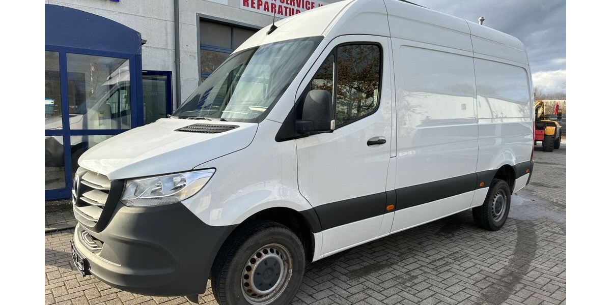 Mercedes-Benz Sprinter 150.000 km 19.900 &euro; Kiel 24145