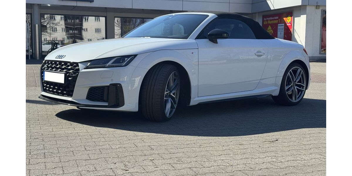 Audi TT 49.958 km 31.999 &euro; Berlin 12163