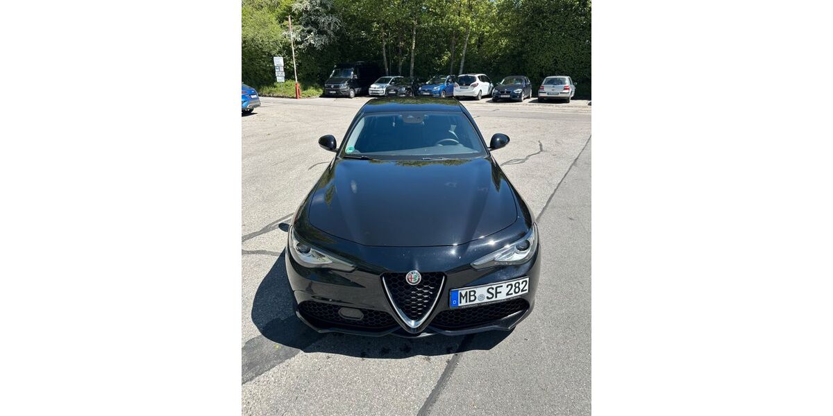 Alfa Romeo Giulia 84.000 km 26.400 &euro; Holzkirchen 83607