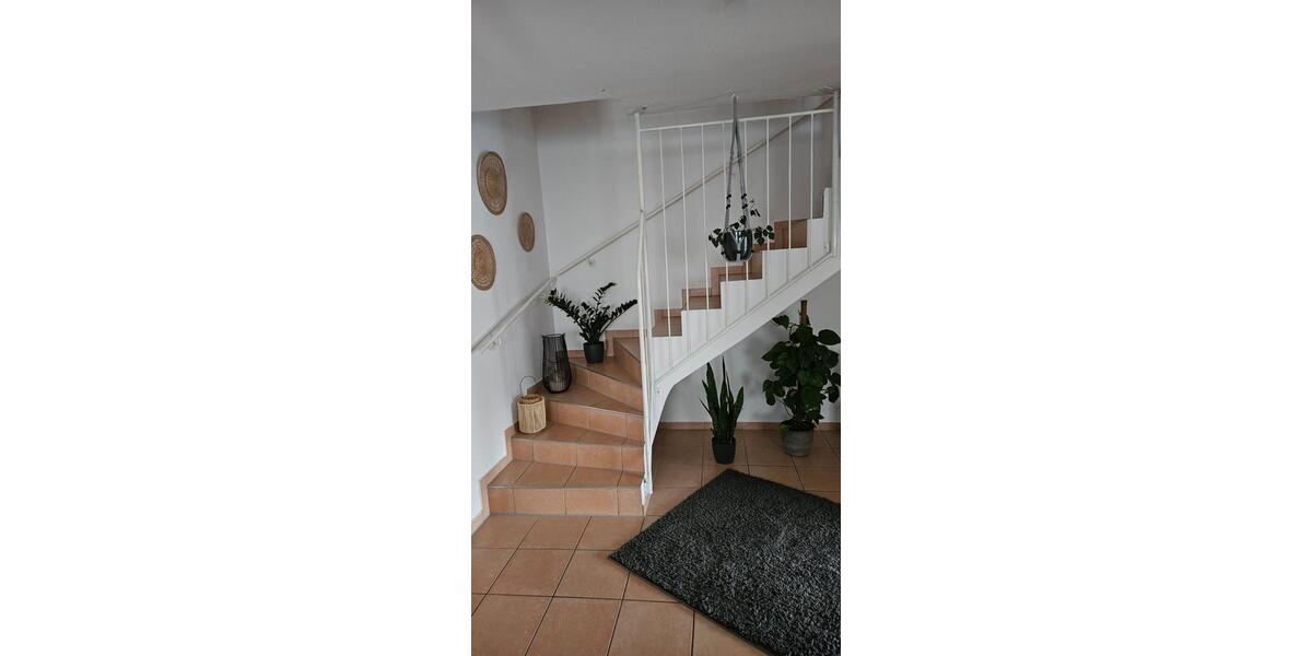 Doppelhaushälfte Osterhofen - 6 Zimmer, 140 m&sup2;, 1.150&euro; | Angebot:26337926