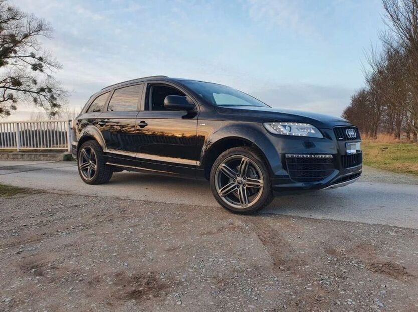 Q7