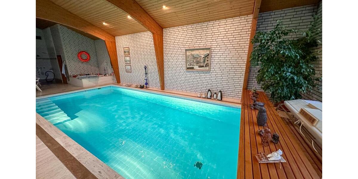 Villa Tülau - 11 Zimmer, 434 m&sup2;, 2.000&euro; | Angebot:22250385