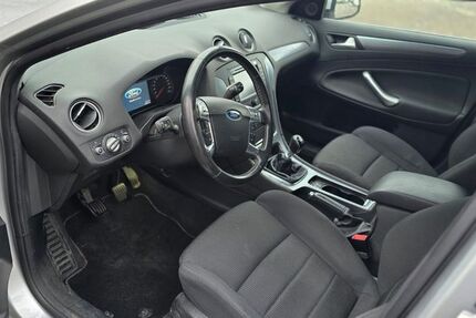 Ford Mondeo 199.000 km 4.200 &euro; Köln 50823