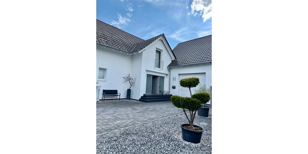 Einfamilienhaus Pfedelbach - 5.5 Zimmer, 240 m&sup2;, 850.000&euro; | Angebot:25869575
