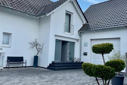 Haus Pfedelbach - 5.5 Zimmer, 240 m&sup2;, 850.000&euro; | Angebot:25869575