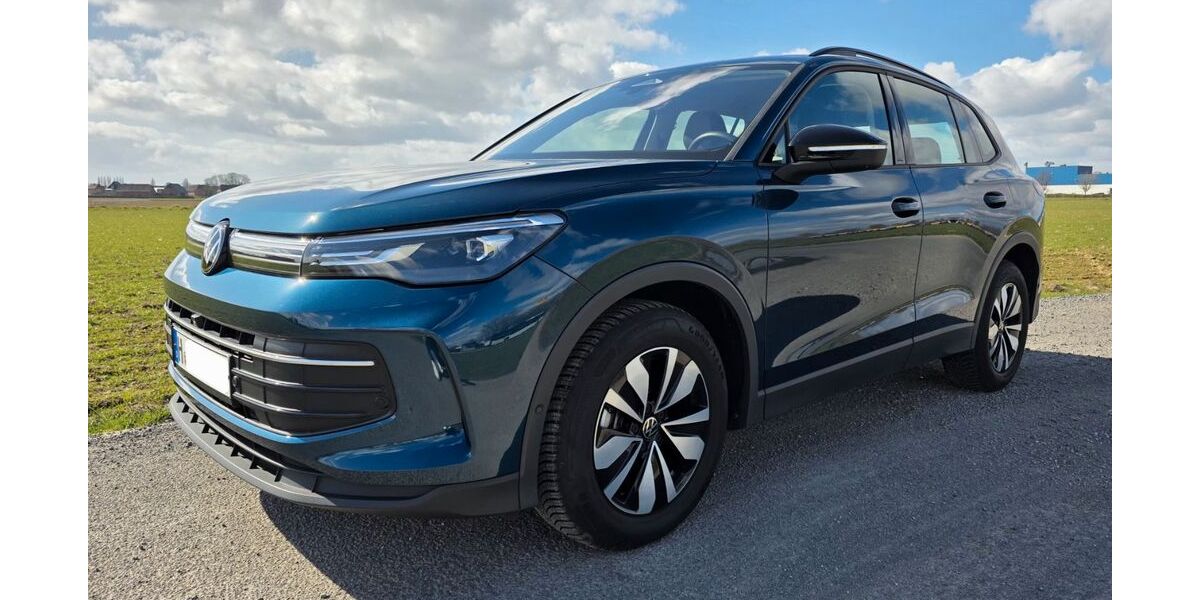 VW Tiguan 8.700 km 35.400 &euro; Pattensen 30982