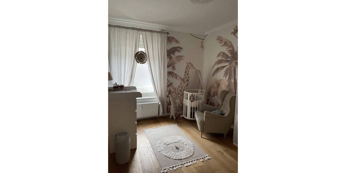 Etagenwohnung Düsseldorf Düsseltal - 3 Zimmer, 100 m&sup2;, 1.800&euro; | Angebot:26805160