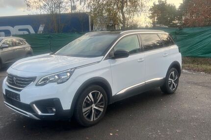 Peugeot 5008 186.000 km 11.100 &euro; Mittenwalde 15749