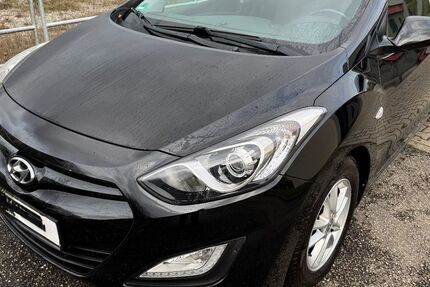 Hyundai i30 147.000 km 6.200 &euro; Besigheim 74354