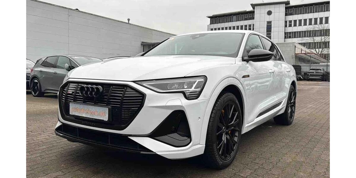 Audi e-tron 23.230 km 37.950 &euro; Hamburg 22047
