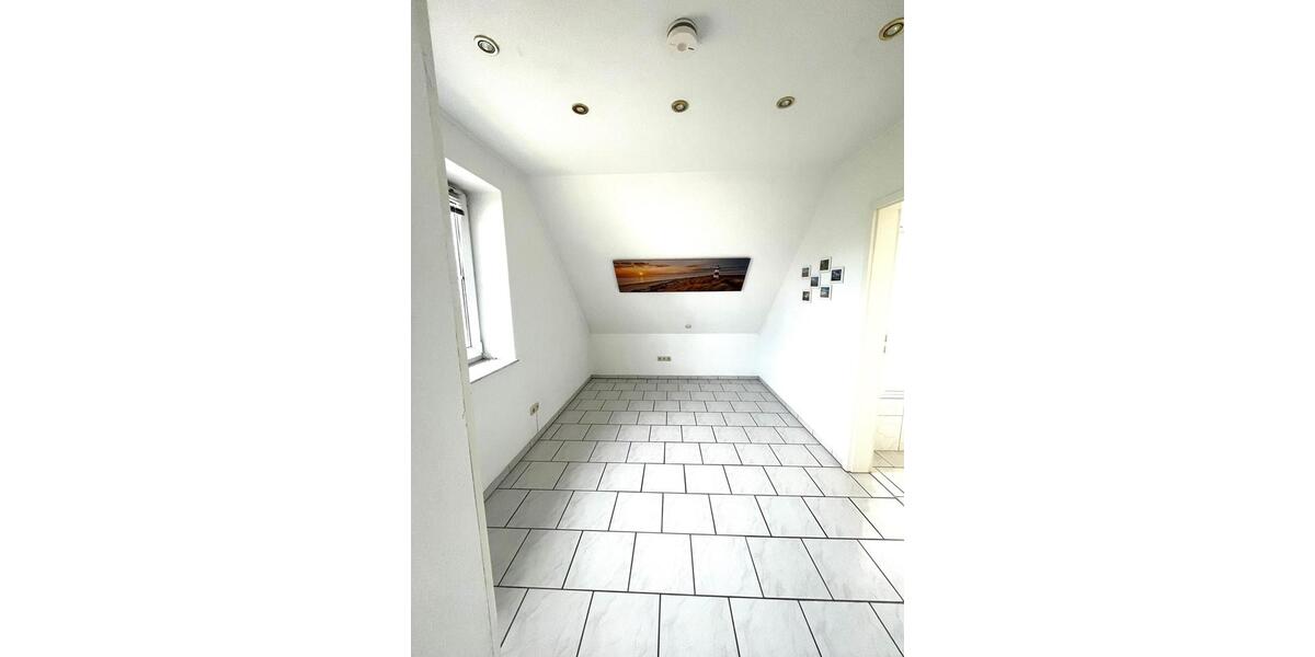 Dachgeschoßwohnung Kisdorf - 4 Zimmer, 85 m&sup2;, 1.000&euro; | Angebot:26663278