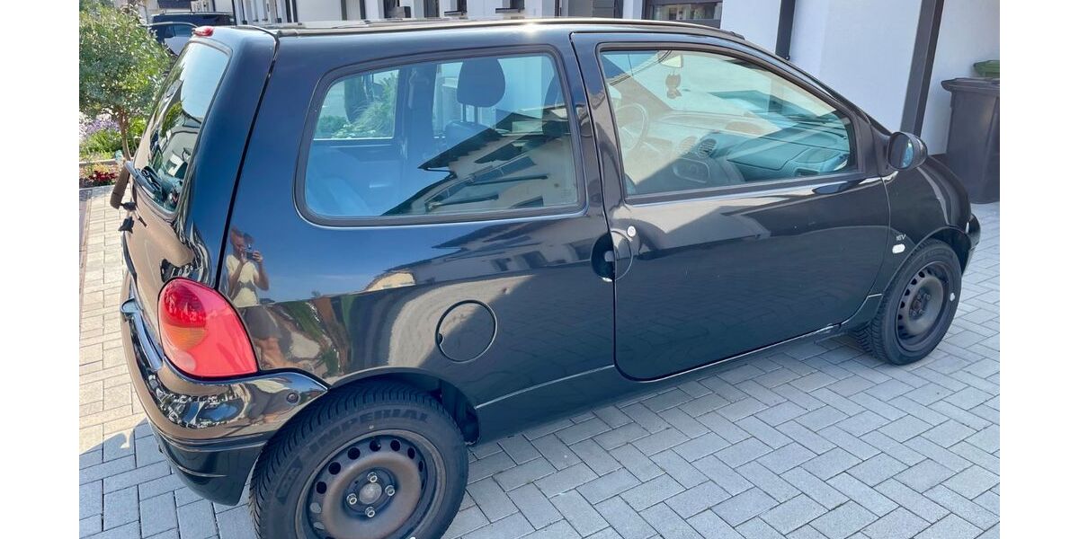 Renault Twingo 88.000 km 3.200 &euro; Altlußheim 68804
