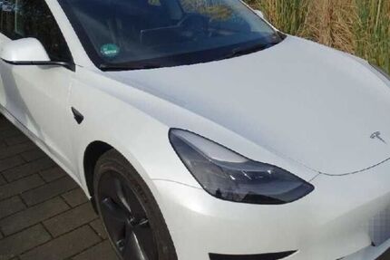 Tesla Model 3 57.000 km 26.790 &euro; Kirchberg/Untermitterdorf 94259