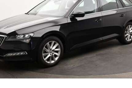 Skoda Superb 22.052 km 26.490 € Wolfsburg 38440