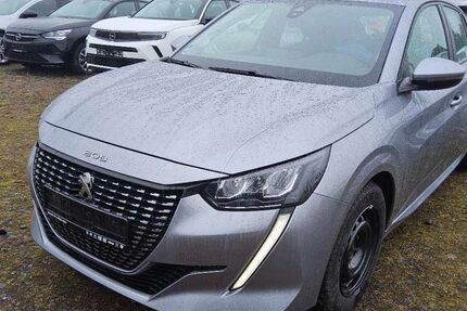 Peugeot 208 121.480 km 11.555 &euro; Röthenbach a. d. Pegnitz 90552