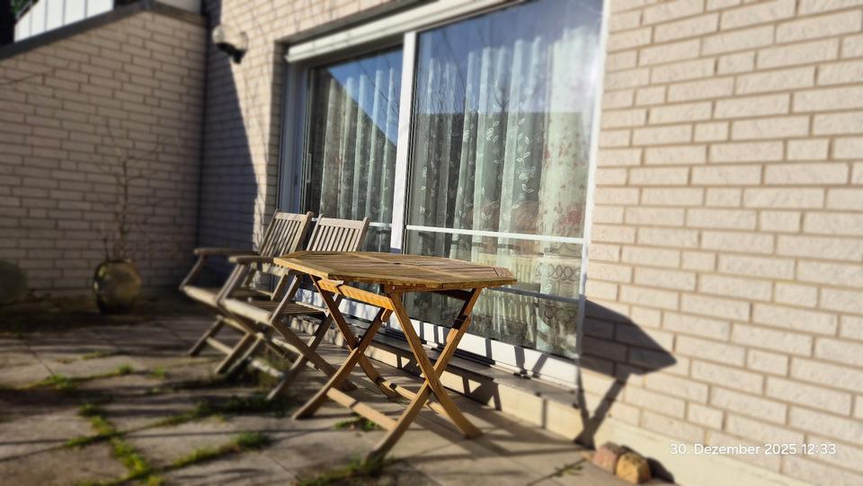 Idyllische Haushälfte, Erdgeschoß, Keller, Terasse, Garten 2 zimmer