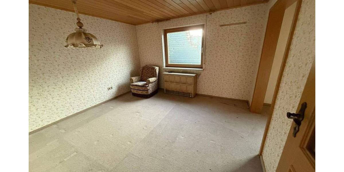 Doppelhaushälfte Bubenreuth - 1 Zimmer, 107 m&sup2;, 299.000&euro; | Angebot:26885654