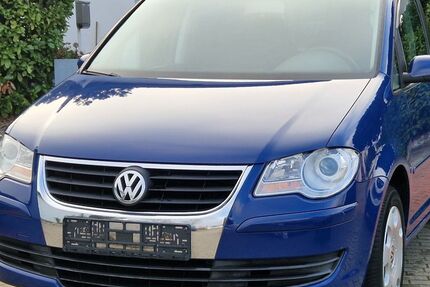 VW Touran 227.000 km 4.850 &euro; Hockenheim 68766