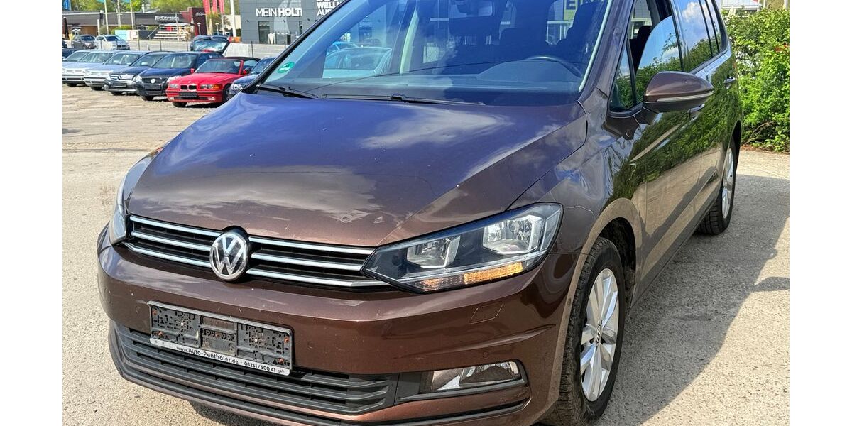 VW Touran 77.690 km 8.699 &euro; Obertraubling 93083