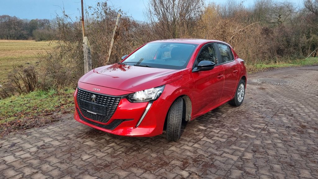 Peugeot 208 34.400 km 10.990 &euro; Birkenwerder 16547