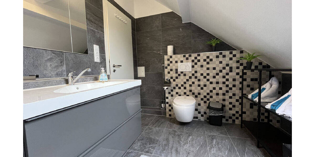 Mehrfamilienhaus, Wohnhaus Erlangen Bruck - 8 Zimmer, 169 m&sup2;, 890.000&euro; | Angebot:25192680