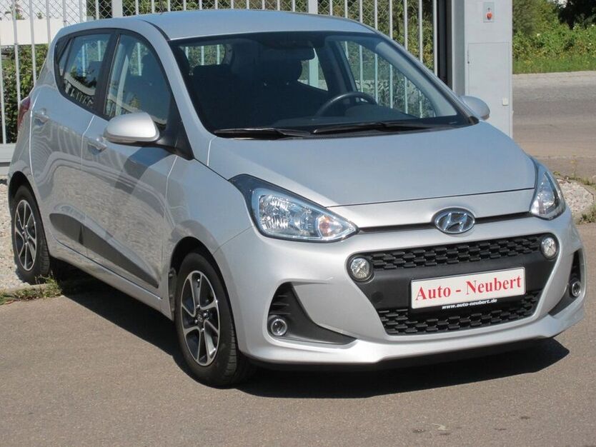 i10