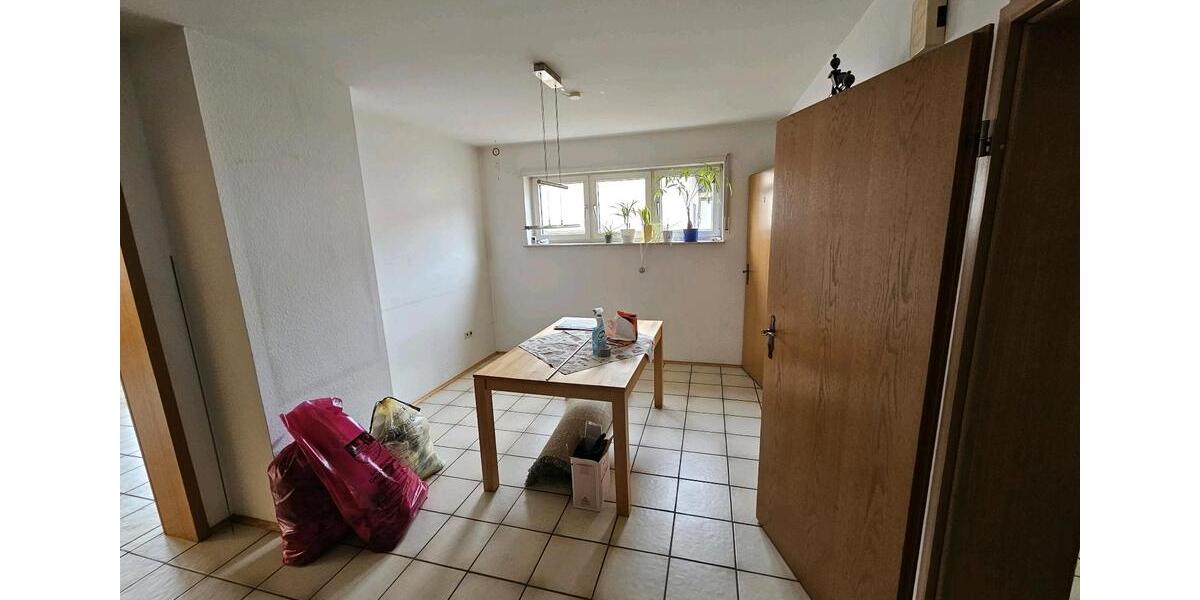 Doppelhaushälfte Wörth am Rhein - 6 Zimmer, 140 m&sup2;, 1.300&euro; | Angebot:25843112