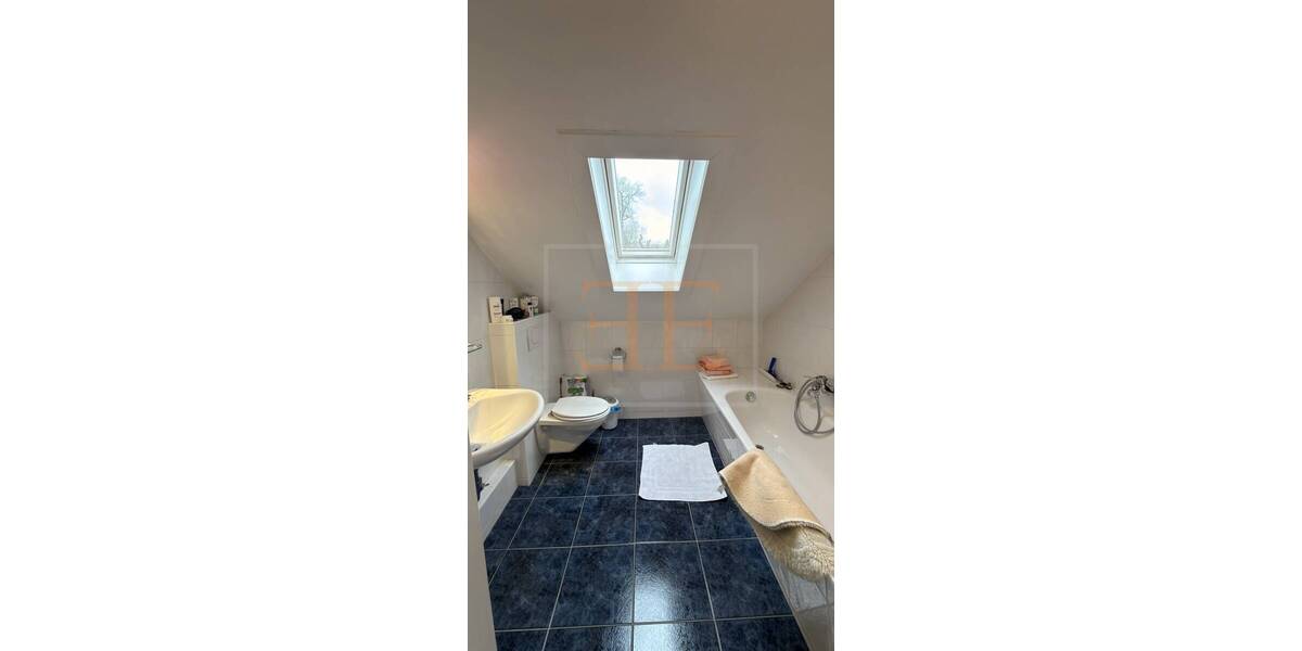 Klassische DHH mit Vollkeller und Garage in ruhiger Sackgassenlage von Ahrensburg - Doppelhaushälfte Ahrensburg | Angebot:26121169