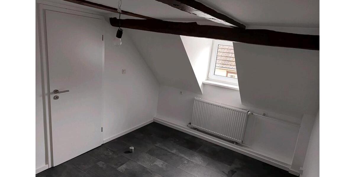 Einfamilienhaus Burg Stargard - 9 Zimmer, 120 m&sup2;, 1.200&euro; | Angebot:26255582