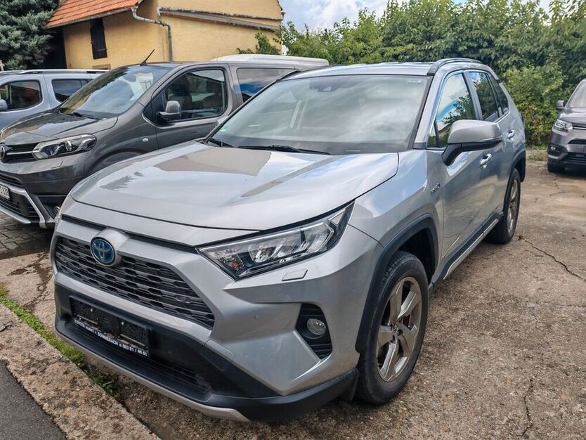 RAV 4