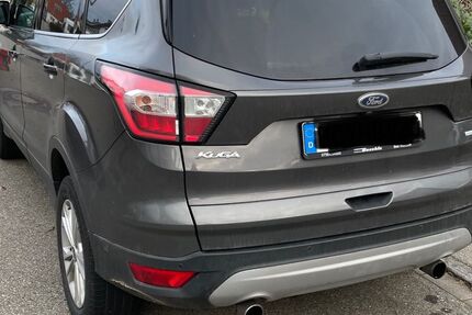 Ford Kuga 99.700 km 13.499 &euro; Biberach 88400