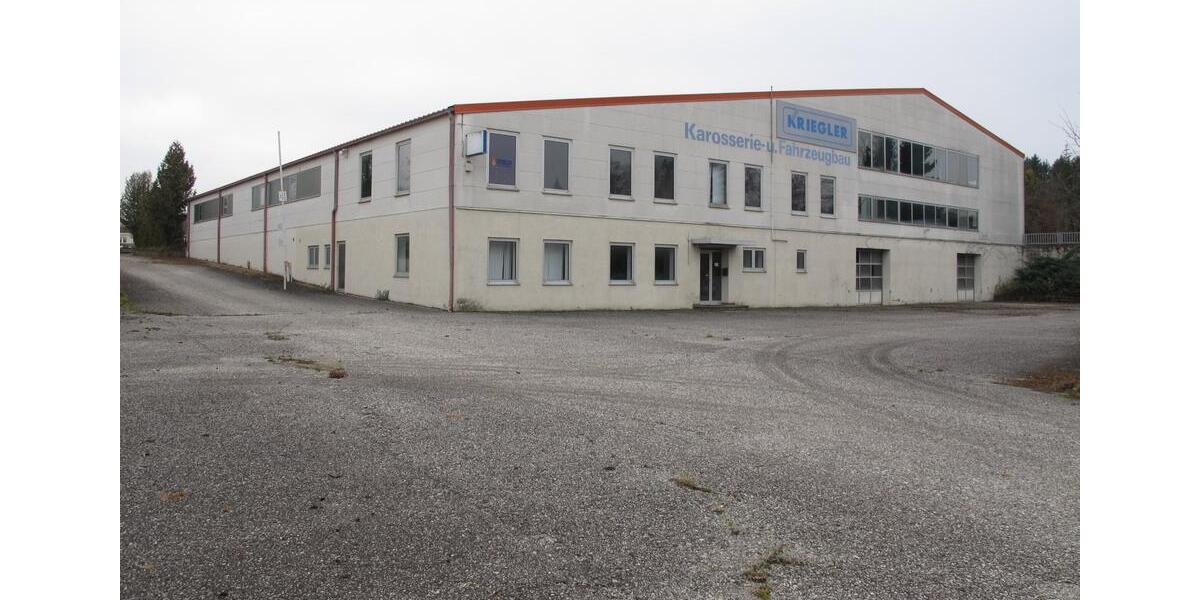 Fertigungshalle Produktionshalle Halle Lagerhalle Werkshalle zimmer