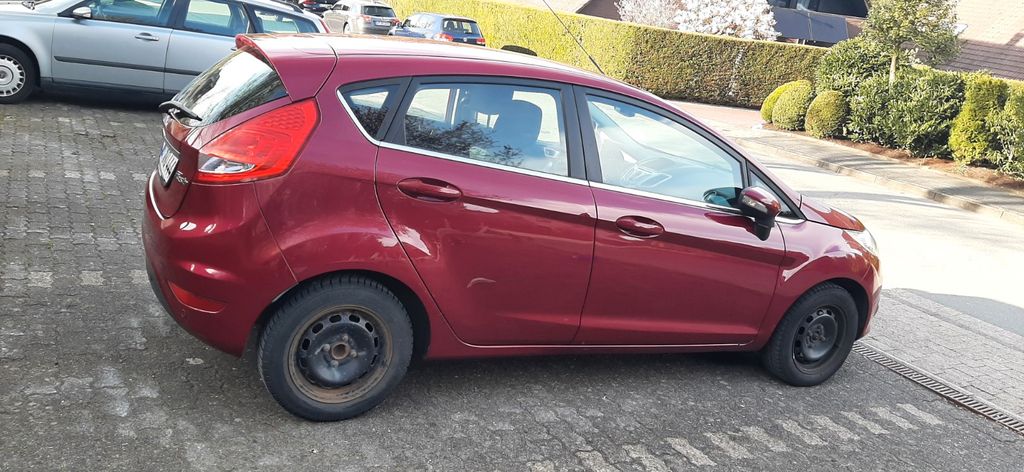 Ford Fiesta 73.500 km 5.111 &euro; Werther 33824