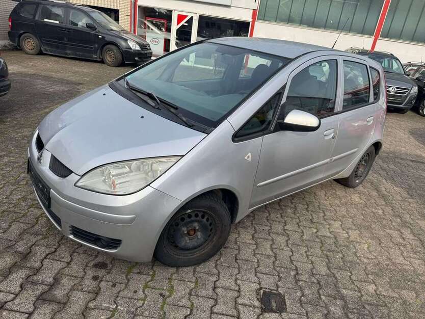 Mitsubishi Colt 174.519 km 1.000 € Borgentreich 34434