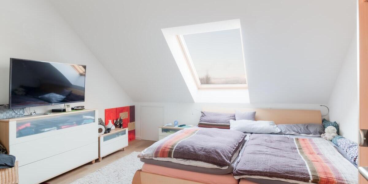 Attraktive Dachgeschoßwohnung mit herrlichem Blick ins Grüne in Trier-Irsch 3 zimmer