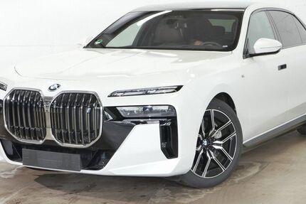 BMW i7 15.503 km 97.440 &euro; Essen 45134